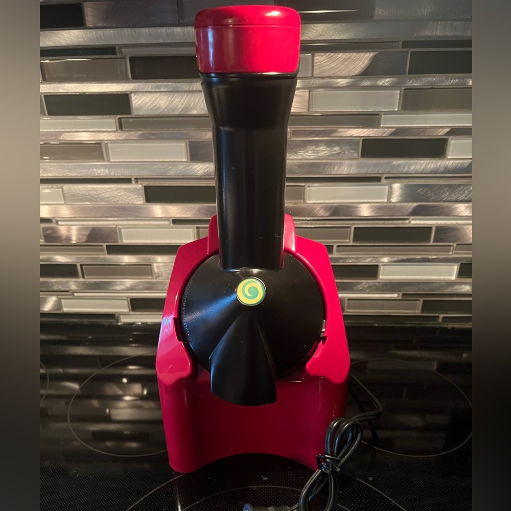 Yonanas Frozen Dessert Maker